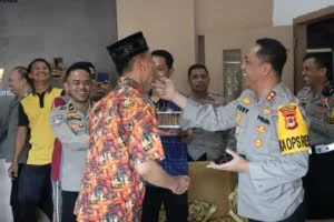 Kapolres Sinjai Berikan Kejutan di Hari Ulang Tahun Wakapolres